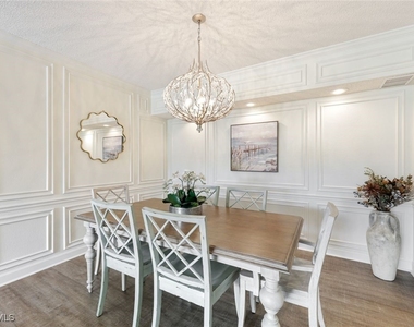 797 Willowbrook Drive - Photo Thumbnail 8