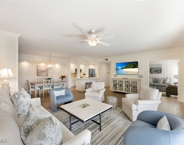 797 Willowbrook Drive - Photo Thumbnail 2