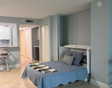 7540 Bay Island Drive S - Photo Thumbnail 15