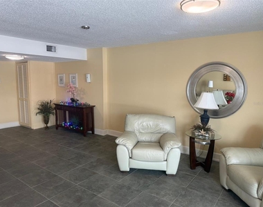 925 N Halifax Avenue - Photo Thumbnail 10