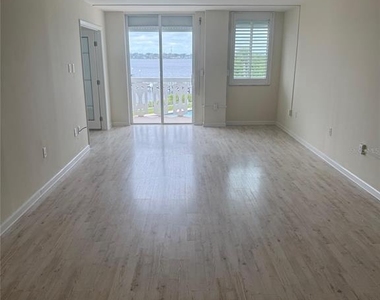 925 N Halifax Avenue - Photo Thumbnail 15