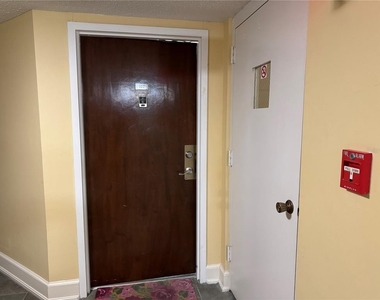 925 N Halifax Avenue - Photo Thumbnail 12