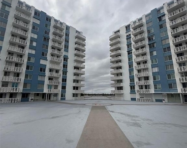 925 N Halifax Avenue - Photo Thumbnail 3