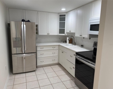 925 N Halifax Avenue - Photo Thumbnail 17