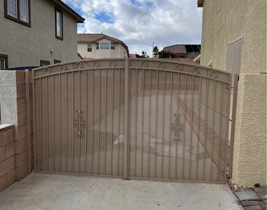 2937 Copper Beach Court - Photo Thumbnail 20