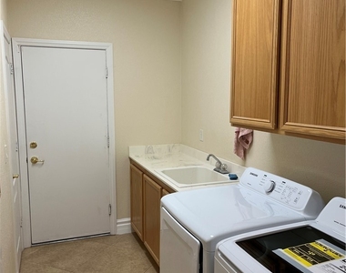 2937 Copper Beach Court - Photo Thumbnail 4