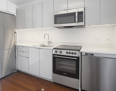 31 East 2nd Street - Photo Thumbnail 2