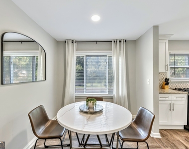 811 Old Powder Springs Road Sw - Photo Thumbnail 13