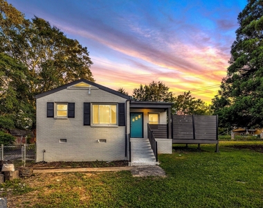 811 Old Powder Springs Road Sw - Photo Thumbnail 26