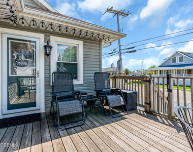 319 Arnold Avenue - Photo Thumbnail 7