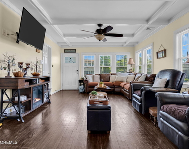 319 Arnold Avenue - Photo Thumbnail 22