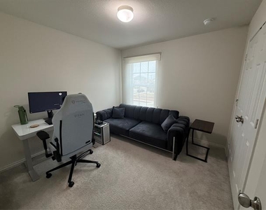 909 Cormorant Street - Photo Thumbnail 22