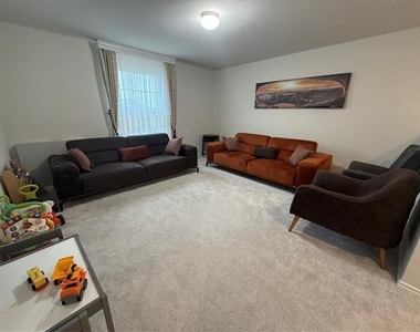 909 Cormorant Street - Photo Thumbnail 17
