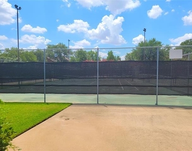 1105 Calico Lane - Photo Thumbnail 10
