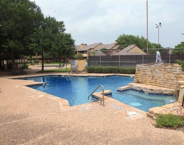 1105 Calico Lane - Photo Thumbnail 7