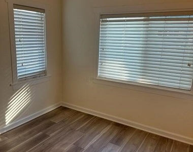 852 W 18th - Photo Thumbnail 5