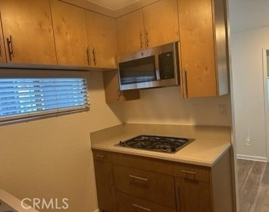 852 W 18th - Photo Thumbnail 7