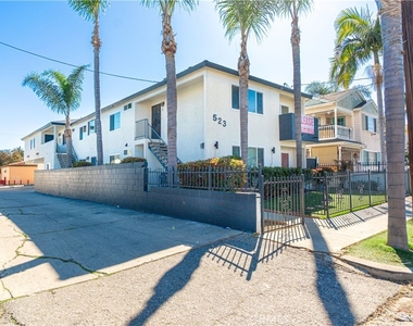 523 W 12th - Photo Thumbnail 1