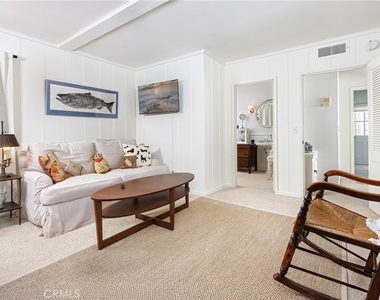 2691 Victoria - Photo Thumbnail 33