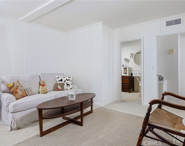 2691 Victoria - Photo Thumbnail 15