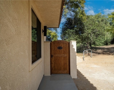 37420 Leta - Photo Thumbnail 2