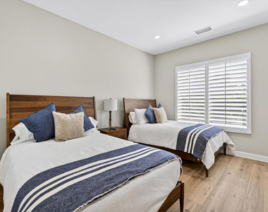 55120 Autumn Valley Court - Photo Thumbnail 32
