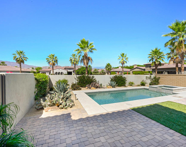 55120 Autumn Valley Court - Photo Thumbnail 48