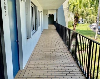 4801 Esedra Court - Photo Thumbnail 11