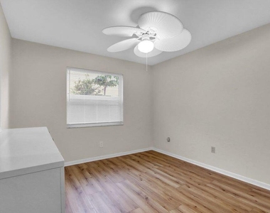 2665 Nw 41st Street - Photo Thumbnail 17