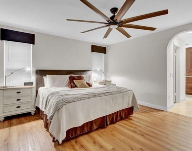 2665 Nw 41st Street - Photo Thumbnail 12