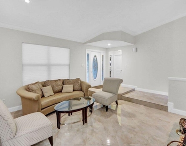2665 Nw 41st Street - Photo Thumbnail 4