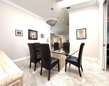2665 Nw 41st Street - Photo Thumbnail 5