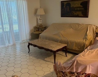 221 Lake Meryl Drive - Photo Thumbnail 6