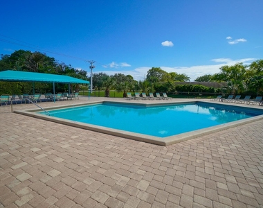 2828 Casita Way - Photo Thumbnail 19