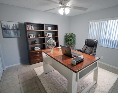2828 Casita Way - Photo Thumbnail 13
