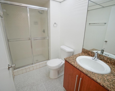 2828 Casita Way - Photo Thumbnail 14