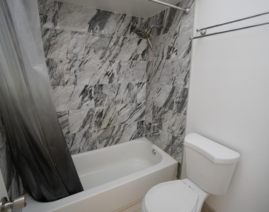 2828 Casita Way - Photo Thumbnail 10