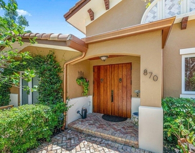 870 Nw 7th Street - Photo Thumbnail 5