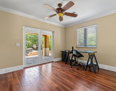 870 Nw 7th Street - Photo Thumbnail 29