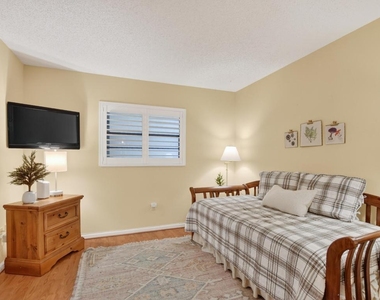 23345 Carolwood Lane Lane - Photo Thumbnail 17