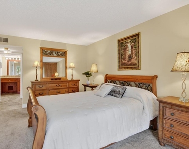 23345 Carolwood Lane Lane - Photo Thumbnail 12