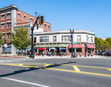 175 Centre Street - Photo Thumbnail 8