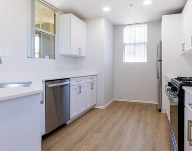 27105 Silver Oak Lane - Photo Thumbnail 62