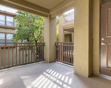 27105 Silver Oak Lane - Photo Thumbnail 16