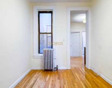 East 3rd Street - Photo Thumbnail 2