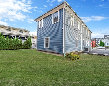 24 Skillman Street - Photo Thumbnail 6