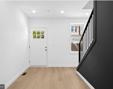 2215 N Mutter Street - Photo Thumbnail 2