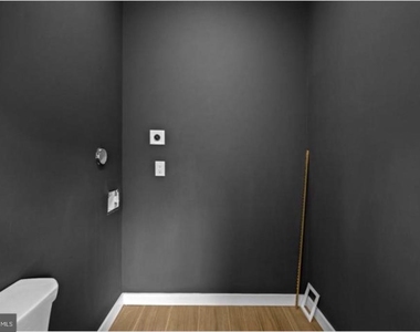 2215 N Mutter Street - Photo Thumbnail 12