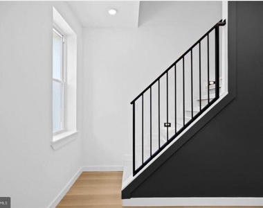 2215 N Mutter Street - Photo Thumbnail 14