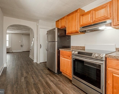 521 Maple Avenue - Photo Thumbnail 5
